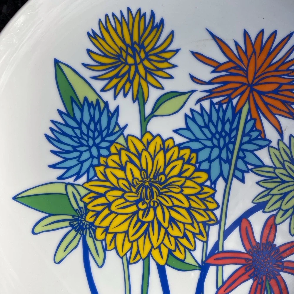 Xanadu Tuscany chrysanthemum floral MCM round 12” serving platter.